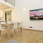Mimosa House By Ml White House
